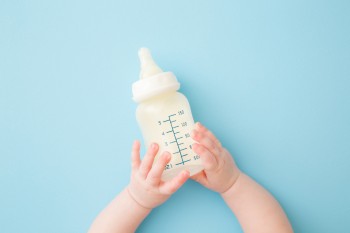 La Guida Definitiva al Miglior Latte in Polvere Antireflusso per Bambini: Scelte Sicure e Nutrienti